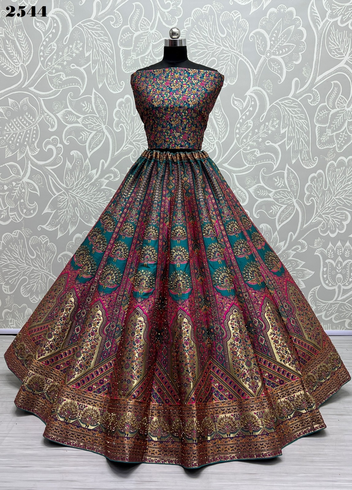 8 Timeless Banarasi Designs That You Must Include In Your Wardrobe | Long frock  designs, Long gown design, Long dress design