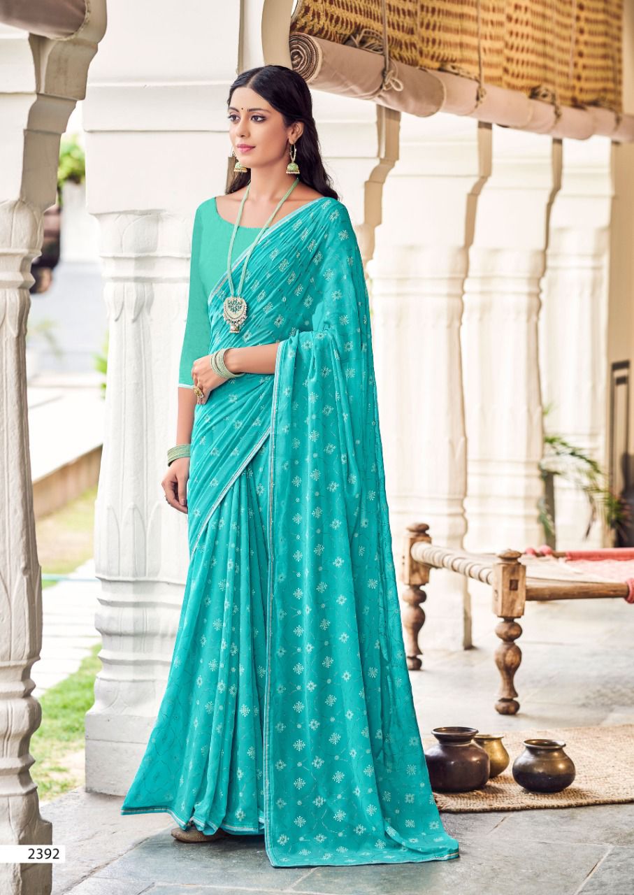 Daily Wear Crepe And Georgette Designer Saree In Green Color