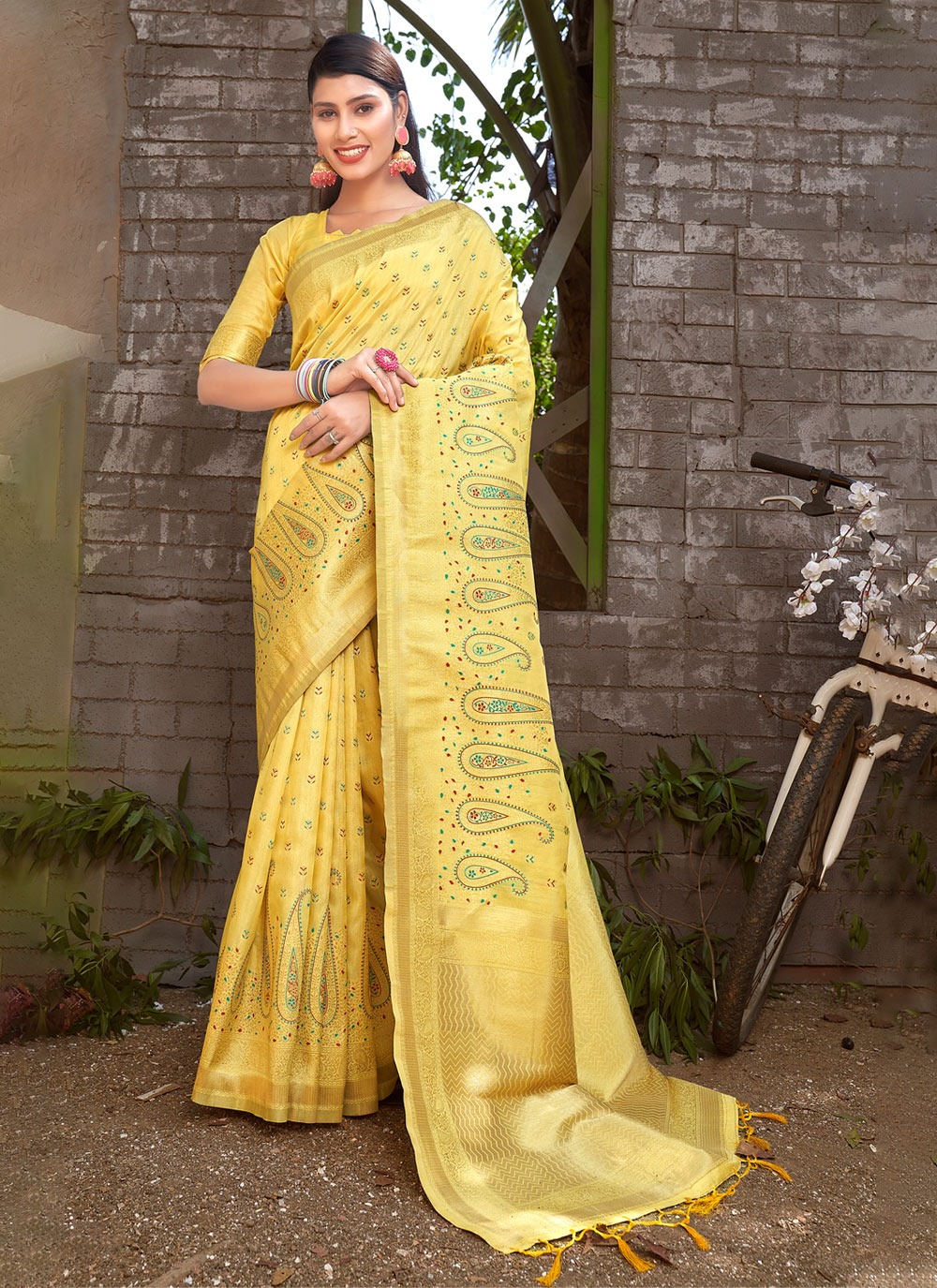 Shop Pure Banarasi Silk Handwork Embroidered Wedding Saree Online – Sunasa