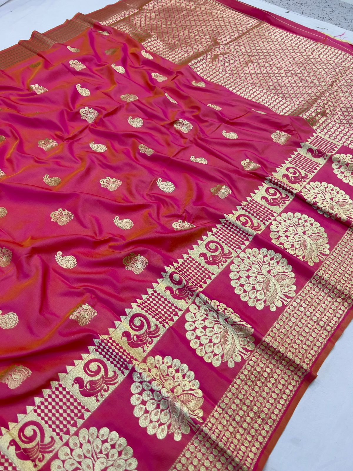 BEAUTIFUL BANARASI KATAN SILK SAREE 5054