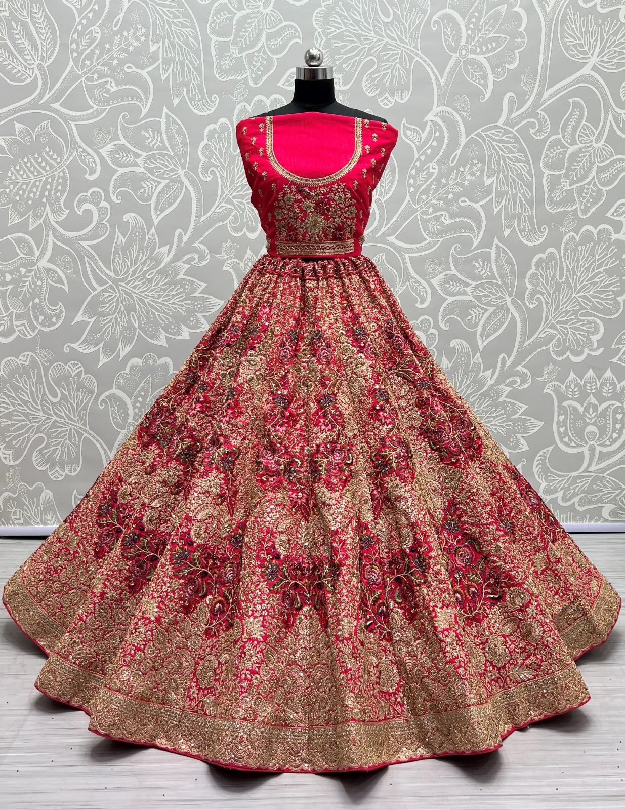 THE LIBAS SR 1567 WHOLESALE LEHENGA MARKET