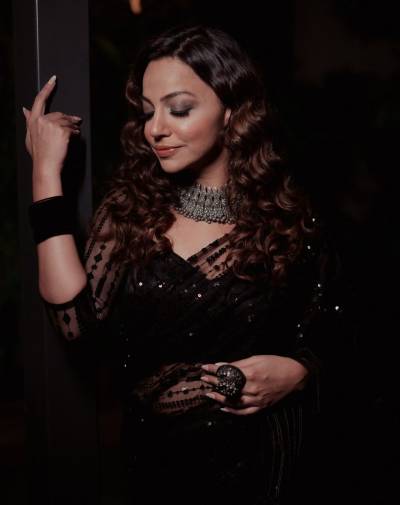 DF 3332 BY DF DESIGNER BOLLYWOOD NET SAREE WHOLESALER IN INDIA