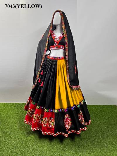 D.NO.- 7043 BY AAWIYA CHANIYA CHOLI WHOLESALER IN INDIA