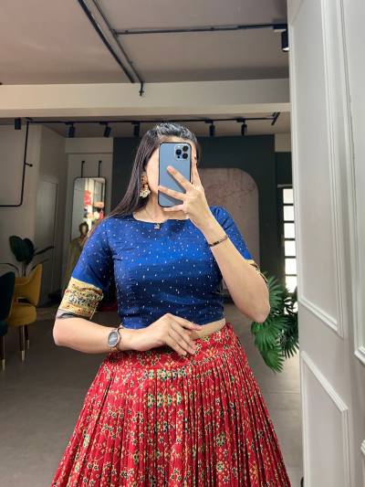 NNK 1114 BY SAGAR IMPEX DESIGNER SILK LEHENGA CHOLI WHOLESALER IN INDIA