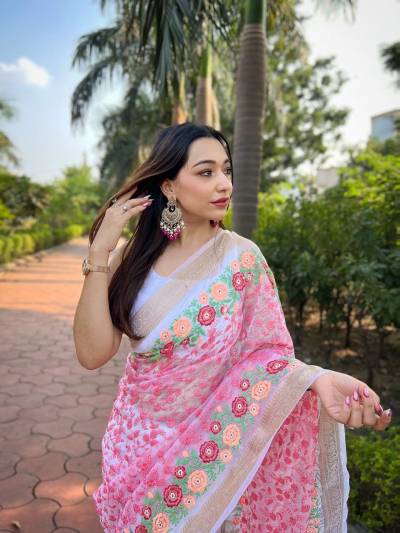 RADHIKA JAAL BY SHREE TRENDS DESIGNER SILK SAREE WHOLESALER IN INDIA